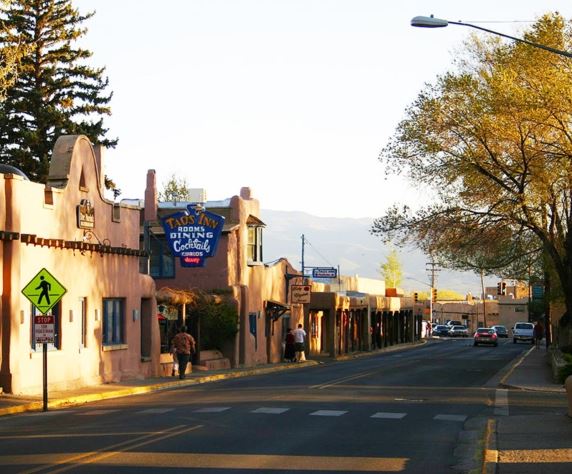 1280px-taos_inn_historic_area (003)