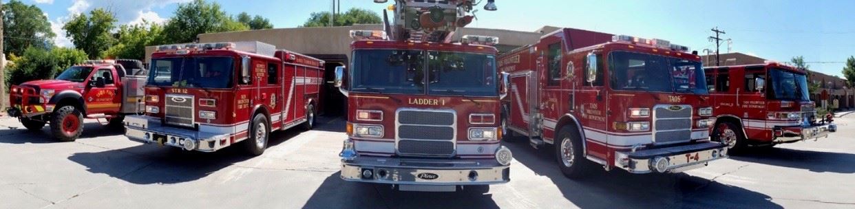 Picture Fire Department_Trucks